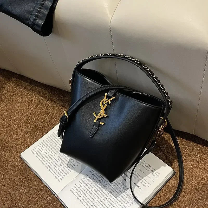 Luxury Bucket Bag, High - End Niche Design, Fashionable Shoulder Messenger Style