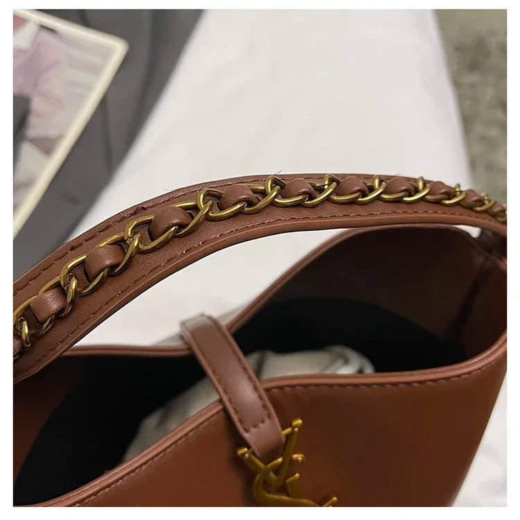Luxury Bucket Bag, High - End Niche Design, Fashionable Shoulder Messenger Style