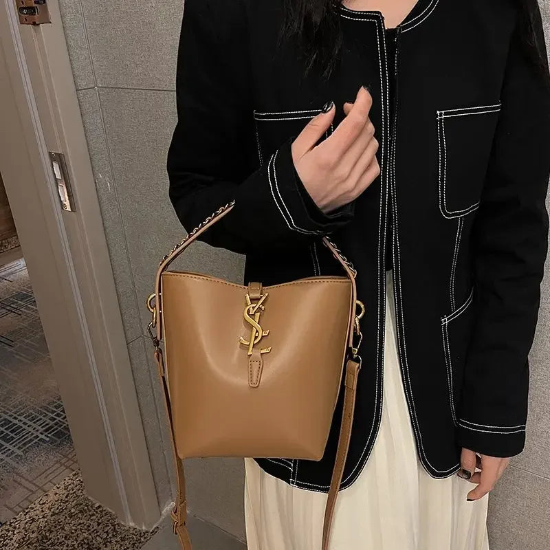Luxury Bucket Bag, High - End Niche Design, Fashionable Shoulder Messenger Style